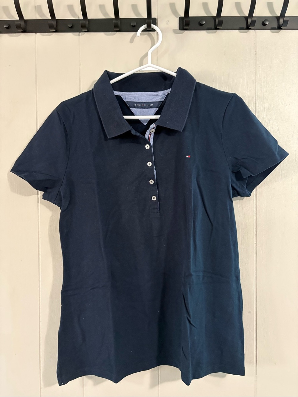 Tommy Hilfiger Women's Navy Short-Sleeve Button-Down Polo - Picture 4 of 4
